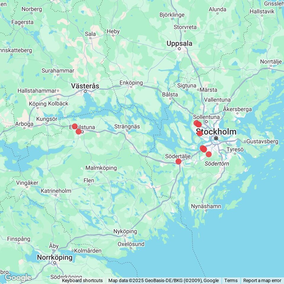 Butiker med rea-varor nära Åkers styckebruk, Södermanland