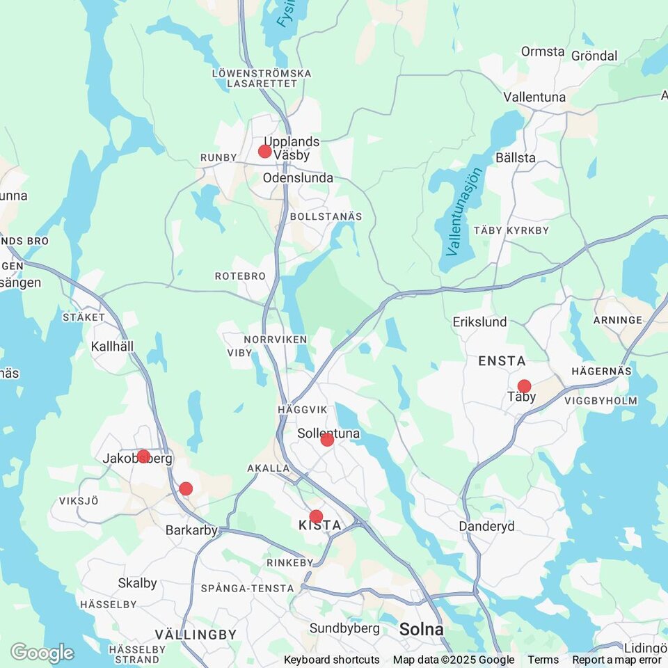 Butiker med rea-varor nära Båtbyggartorp, Uppland