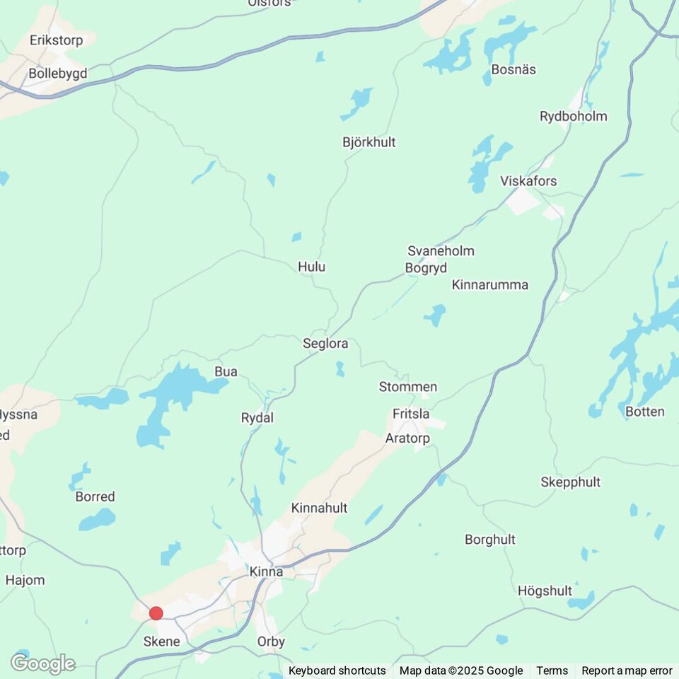 Butiker med rea-varor nära Bosnäs, Västergötland