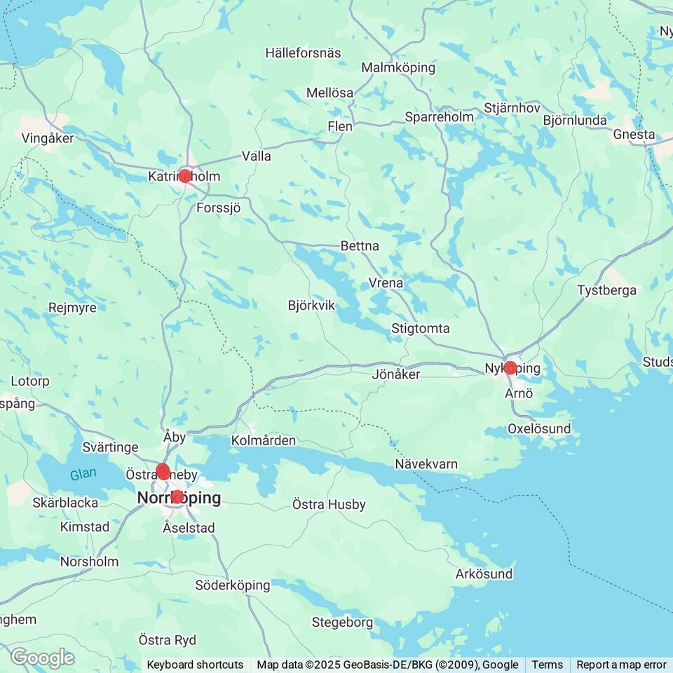 Butiker med rea-varor nära Enstaberga, Södermanland