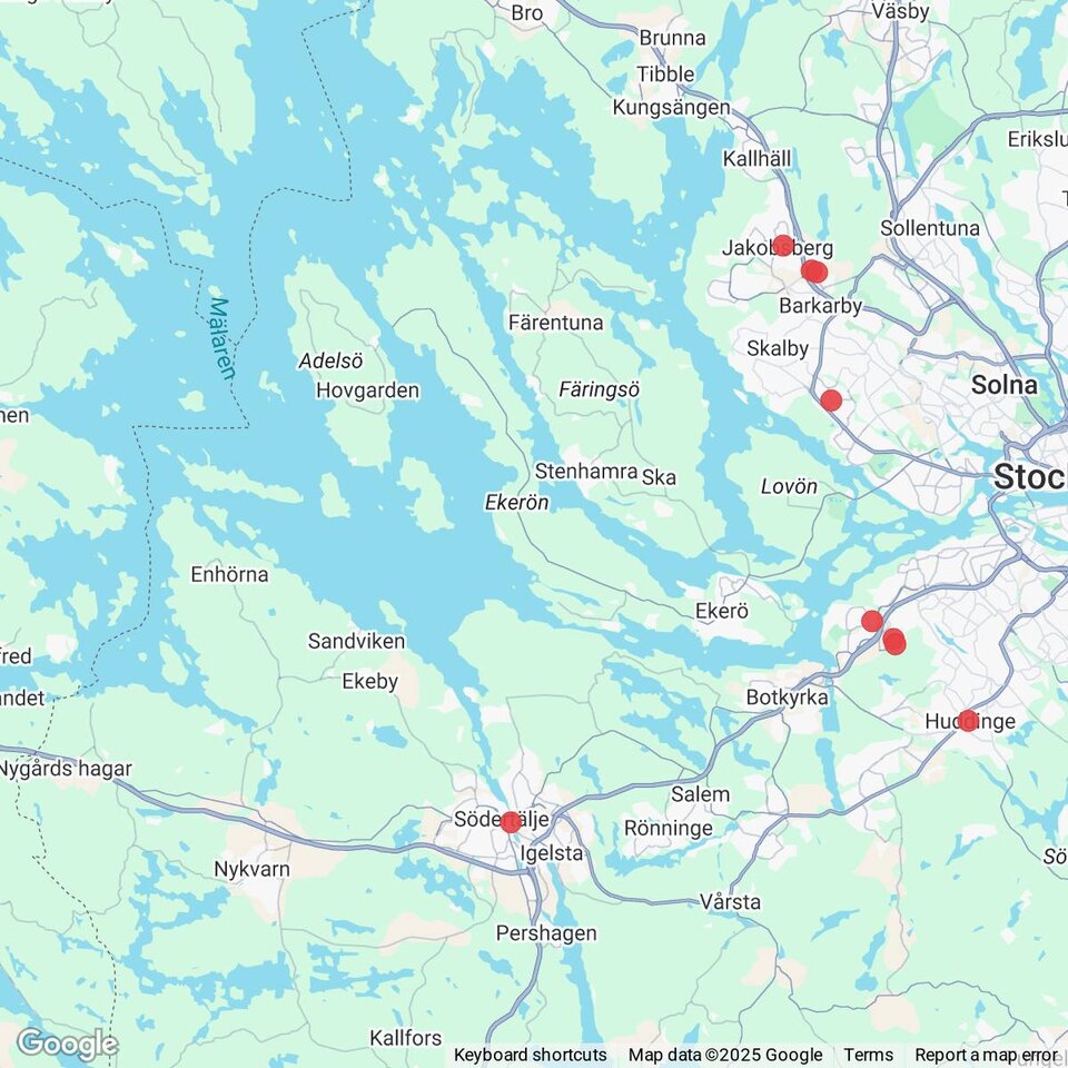 Butiker med rea-varor nära Finkarby, Södermanland