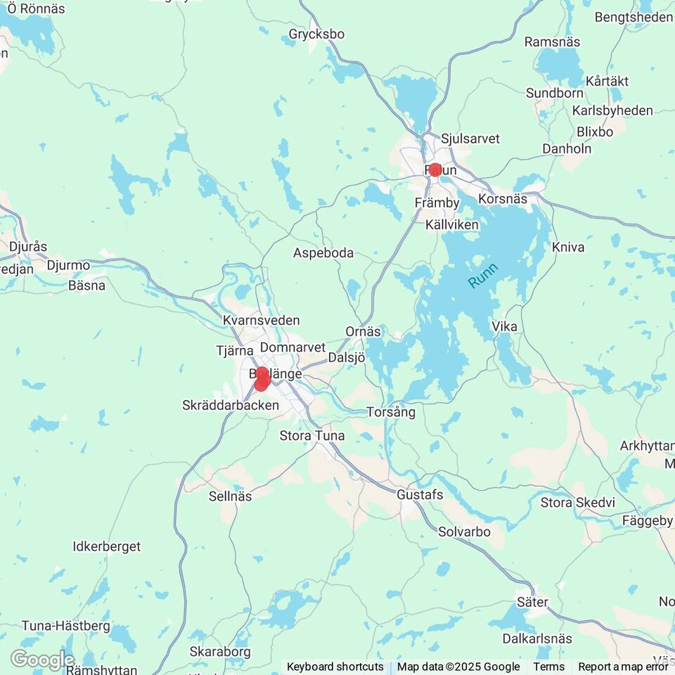 Butiker med rea-varor nära Halvarsgårdarna, Dalarna