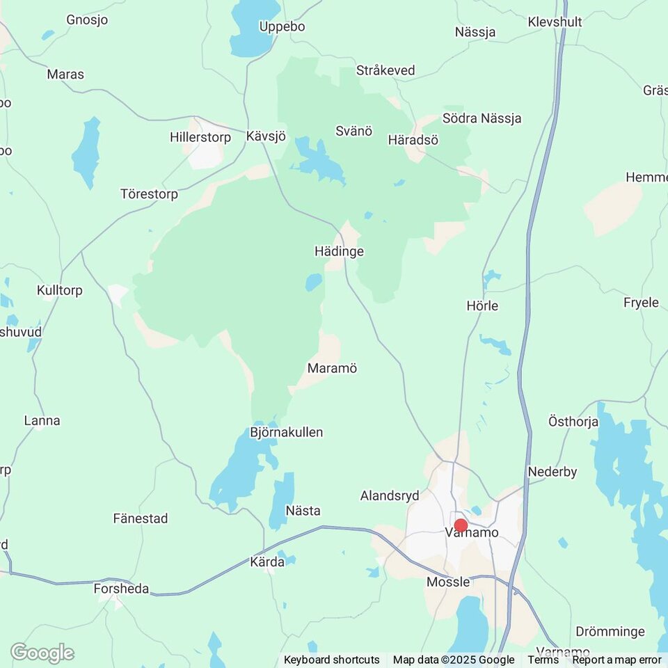 Butiker med rea-varor nära Hillerstorp, Småland