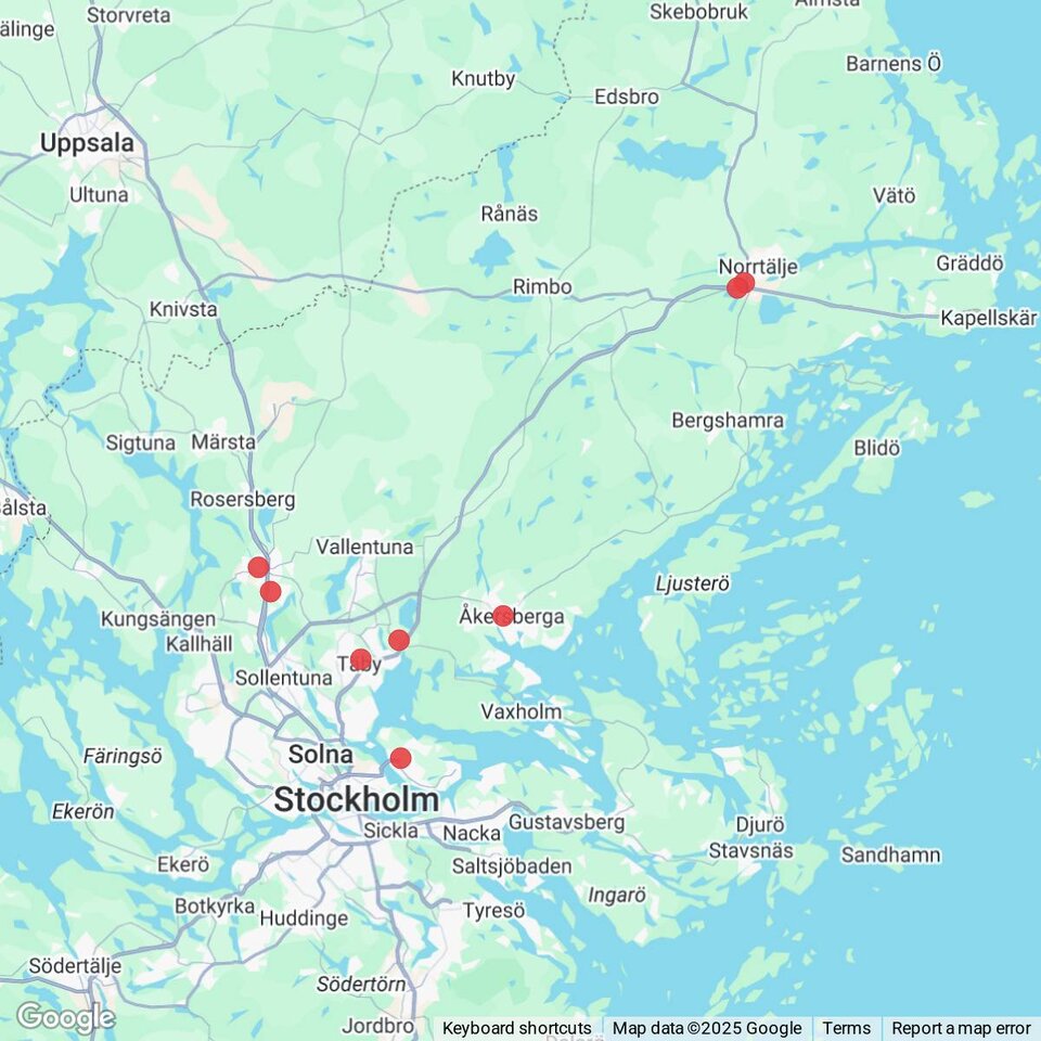 Butiker med rea-varor nära Hysingsvik, Uppland