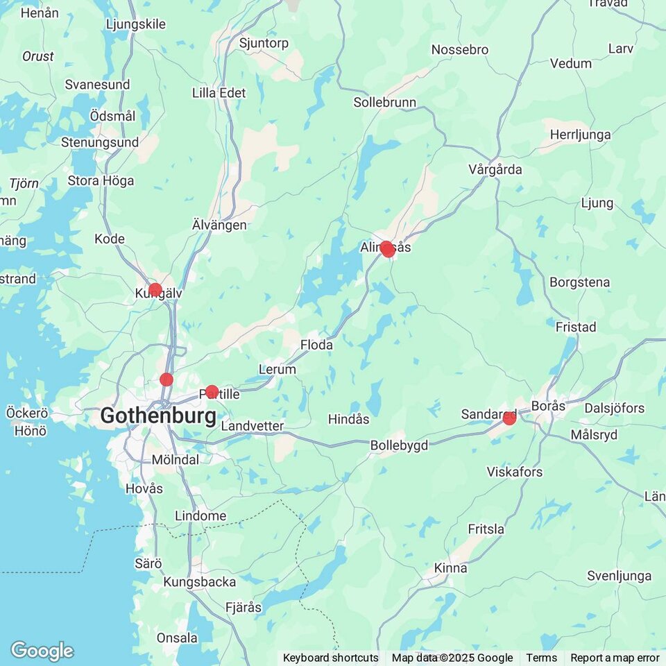 Butiker med rea-varor nära Ingared, Västergötland