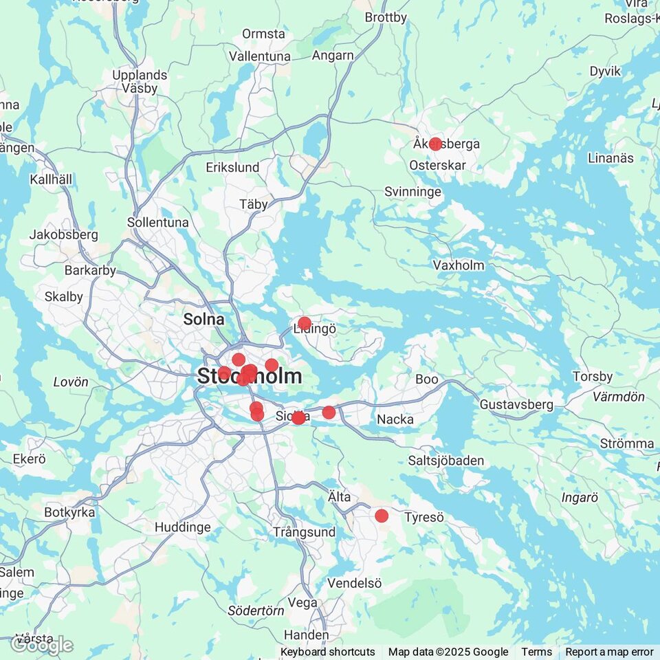 Butiker med rea-varor nära Kummelnäs, Uppland