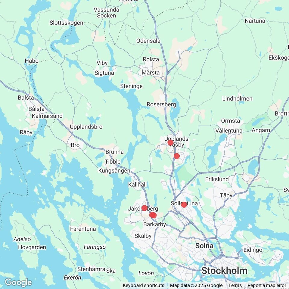 Butiker med rea-varor nära Sigtuna, Uppland