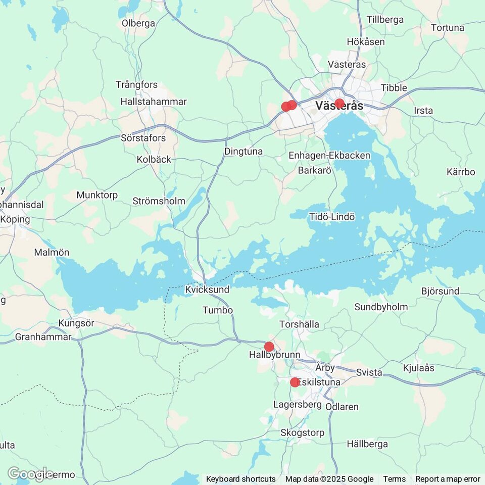 Butiker med rea-varor nära Sörstafors, Västmanland