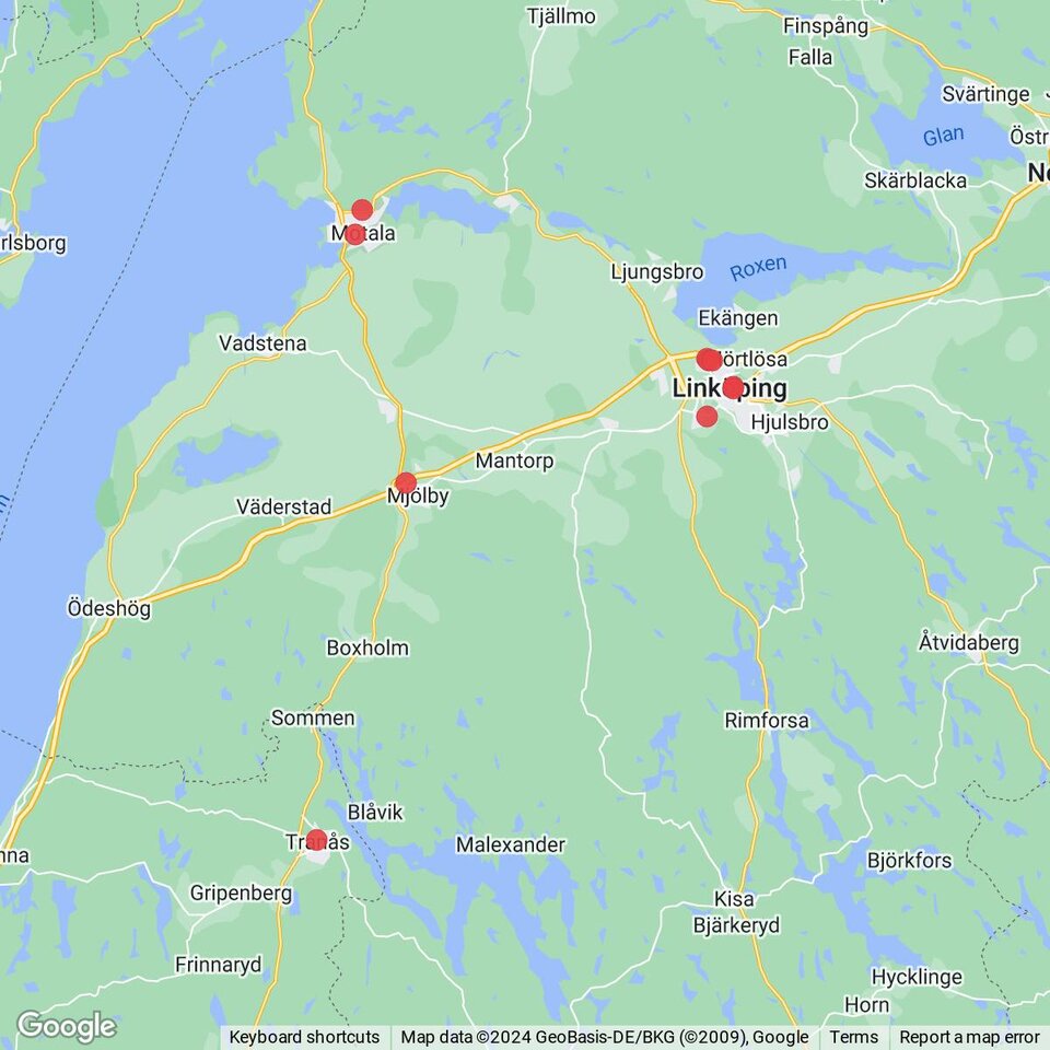 Butiker med rea-varor nära Strålsnäs, Östergötland