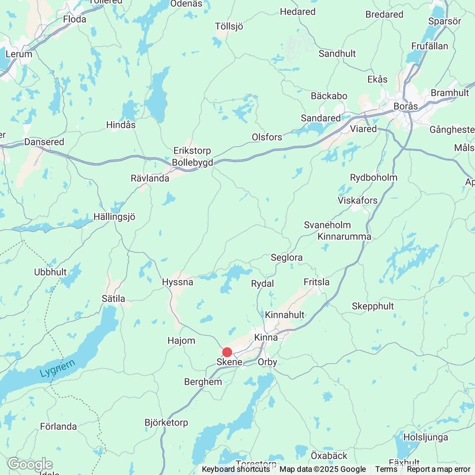 Butiker med rea-varor nära Töllsjö, Västergötland